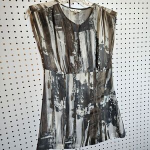 CAbi Tunic Size XS Watercolor Painted Gray Keyhole Style 651 Sleeveless Blouse